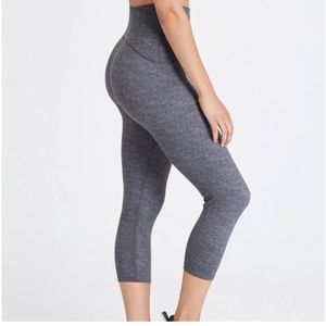 NWT SPANX active compression crop print 3x